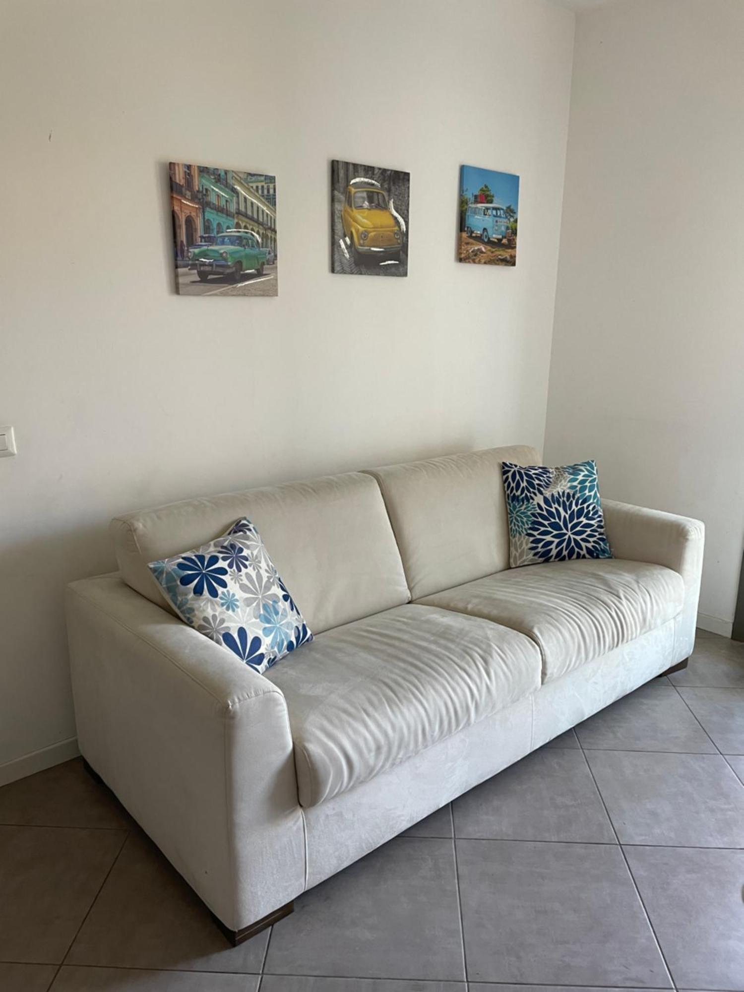 Dolcecasaleogiu Con Parcheggio Coperto Gratuito Apartment Vitinia Exterior photo